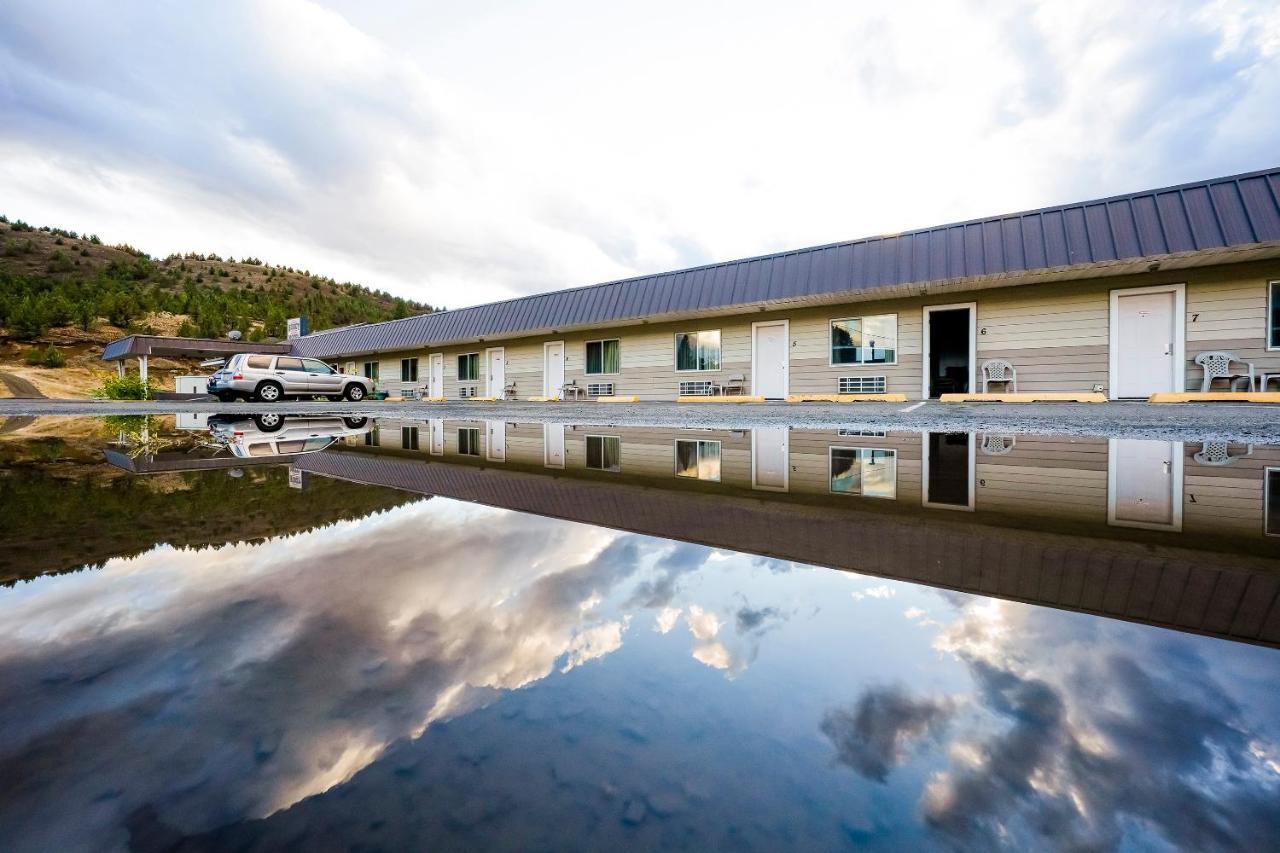 Oyo Riverside Inn John Day Or Extérieur photo
