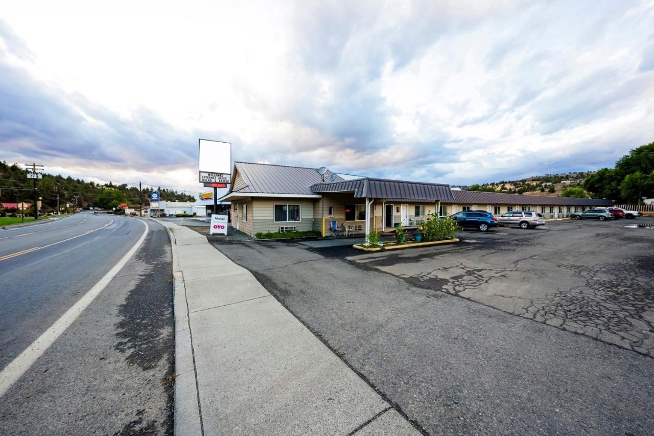 Oyo Riverside Inn John Day Or Extérieur photo