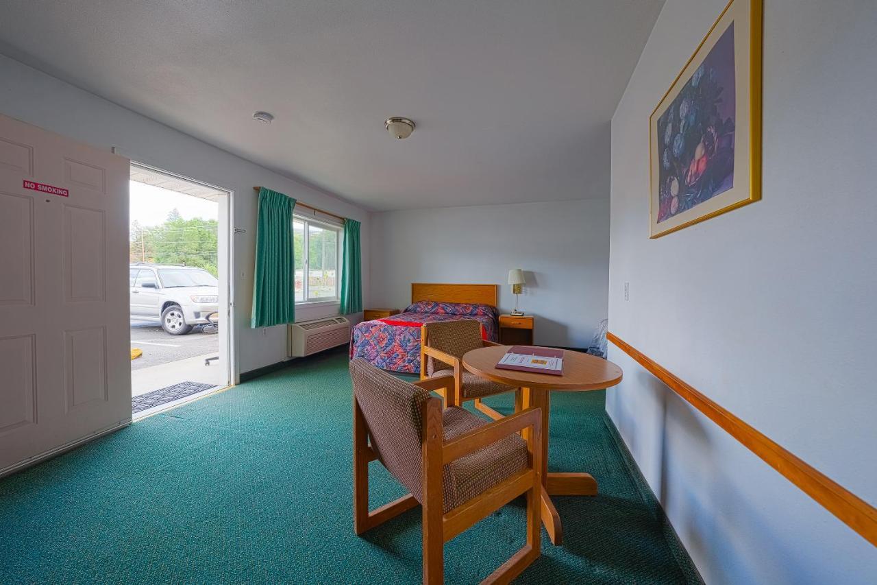 Oyo Riverside Inn John Day Or Extérieur photo