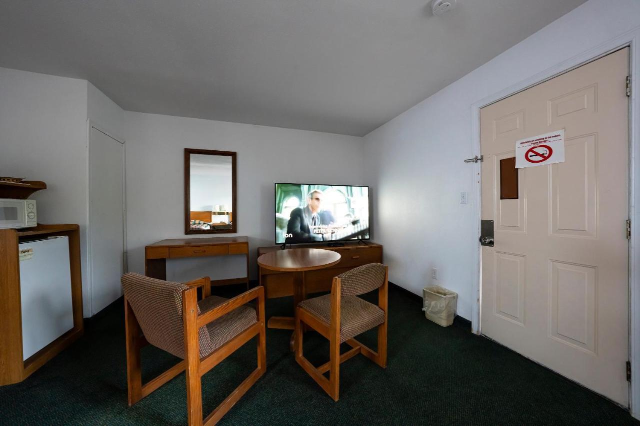 Oyo Riverside Inn John Day Or Extérieur photo